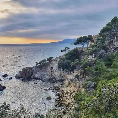 Seahomes Vacations - Acacias Beach&chic * Lloret de Mar