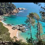 Апартаменти Seahomes Vacations - Acacias Beach&chic