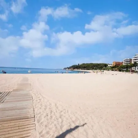 Seahomes Vacations - Acacias Beach&chic Апартаменты Льорет-де-Мар