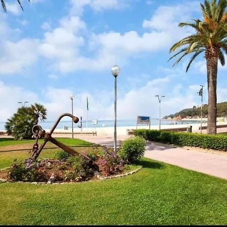 Seahomes Vacations - Acacias Beach&chic * Lloret de Mar